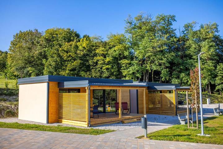 Camping pour 5 personnes, avec vue et jardin, animaux acceptés - 1