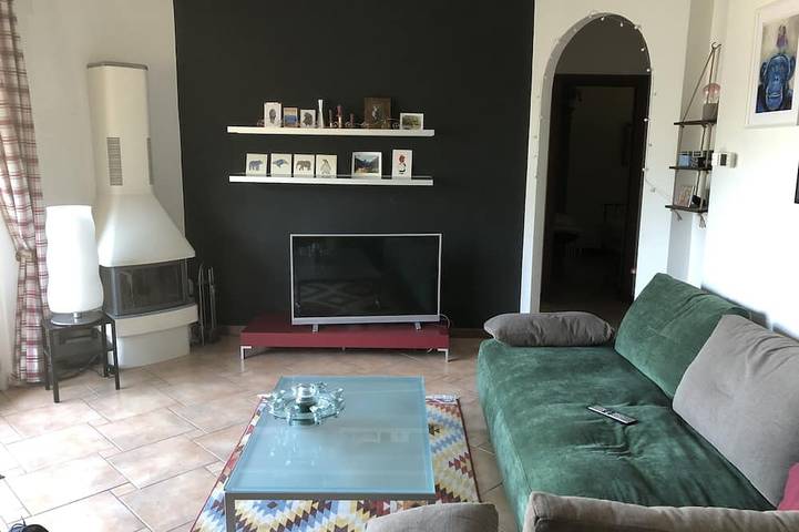 Gîte pour 6 personnes, avec piscine dans Carlazzo - 3