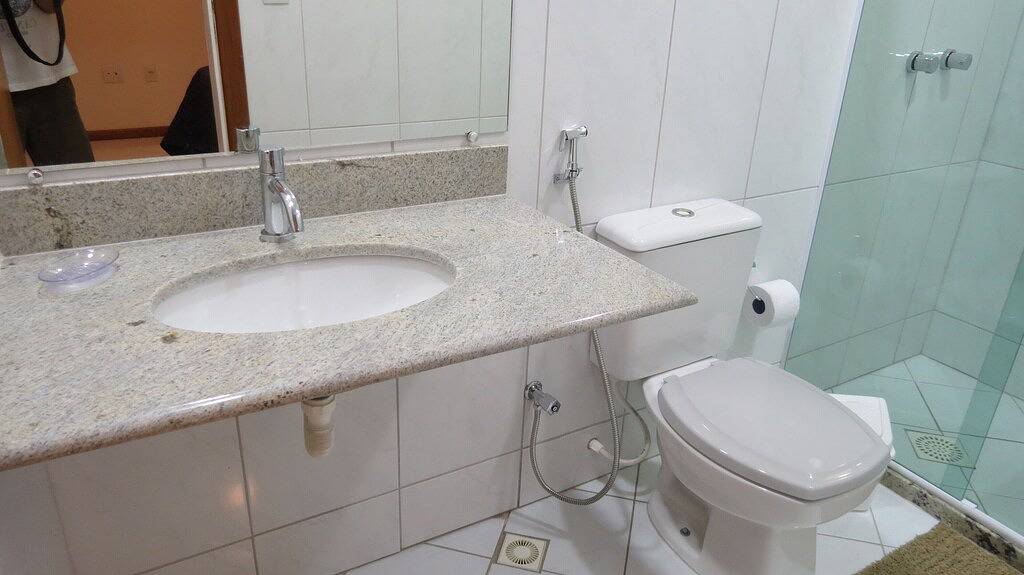 Ganze Wohnung, Vor Dem Meer! Schreibe eine Bewertung! 3qtos: 2suites und 1qto c bnh indep. 06pes 2Elev 2vagas in Guarapari, Região Metropolitana da Grande Vitória