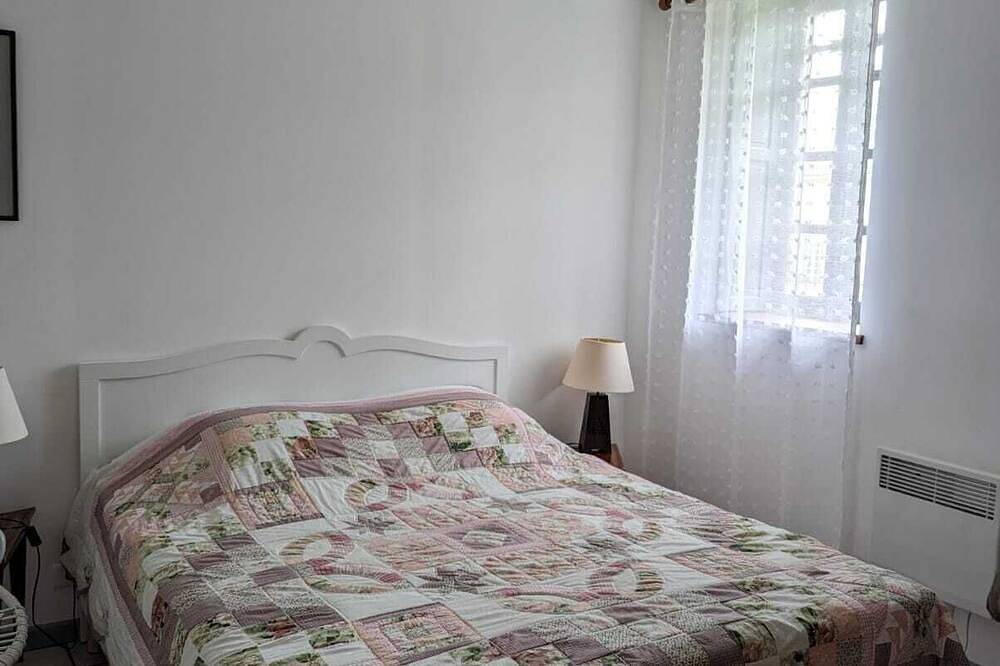 2 bedroom private vacation home in chalais in Chalais, Charente