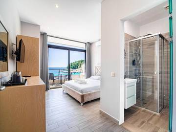 Maison d’hôte pour 2 personnes, avec jardin et balcon à Himarë