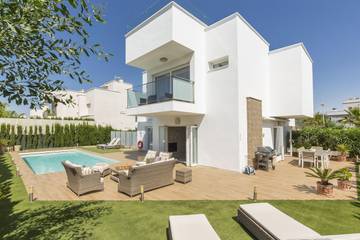 Casa para 6 Personas en La Manga Club, Atamaría, Foto 1