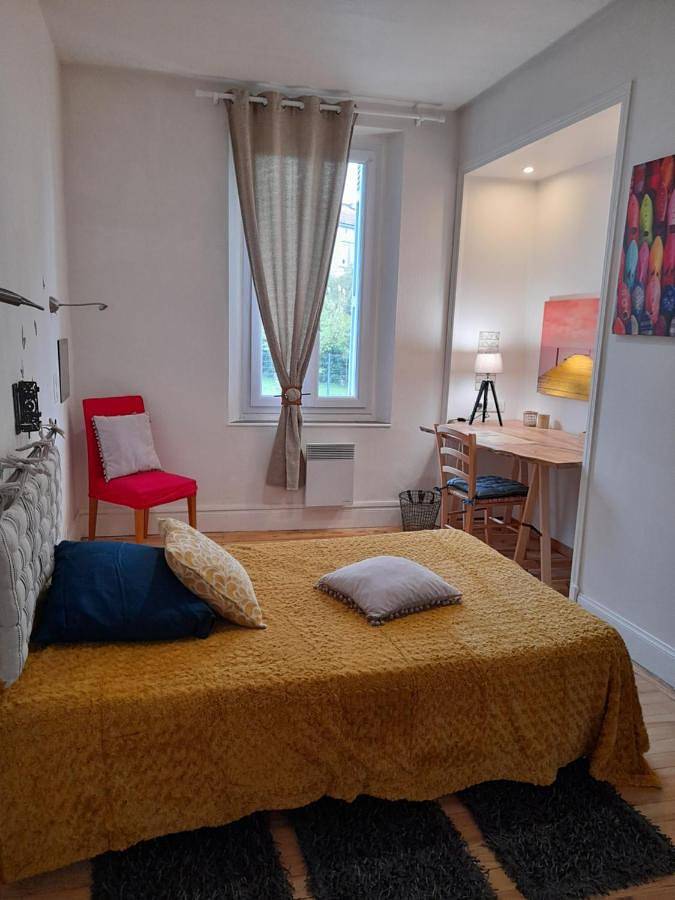 Pamiers gare - 2 Appartements à louer ou Chambre parentale indépendante in Pamiers, Ariège