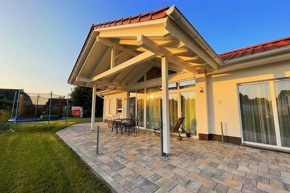 Ferienhaus Bauernrose - modernes Ferienhaus mit eigenem Garten und Terrasse - in Vaschvitz, Trent