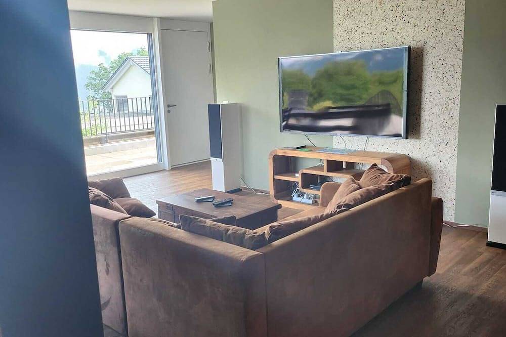 Ganze Wohnung, Guest apartment with breathtaking lake view in the Swiss mountains in Seelisberg, Vierwaldstättersee