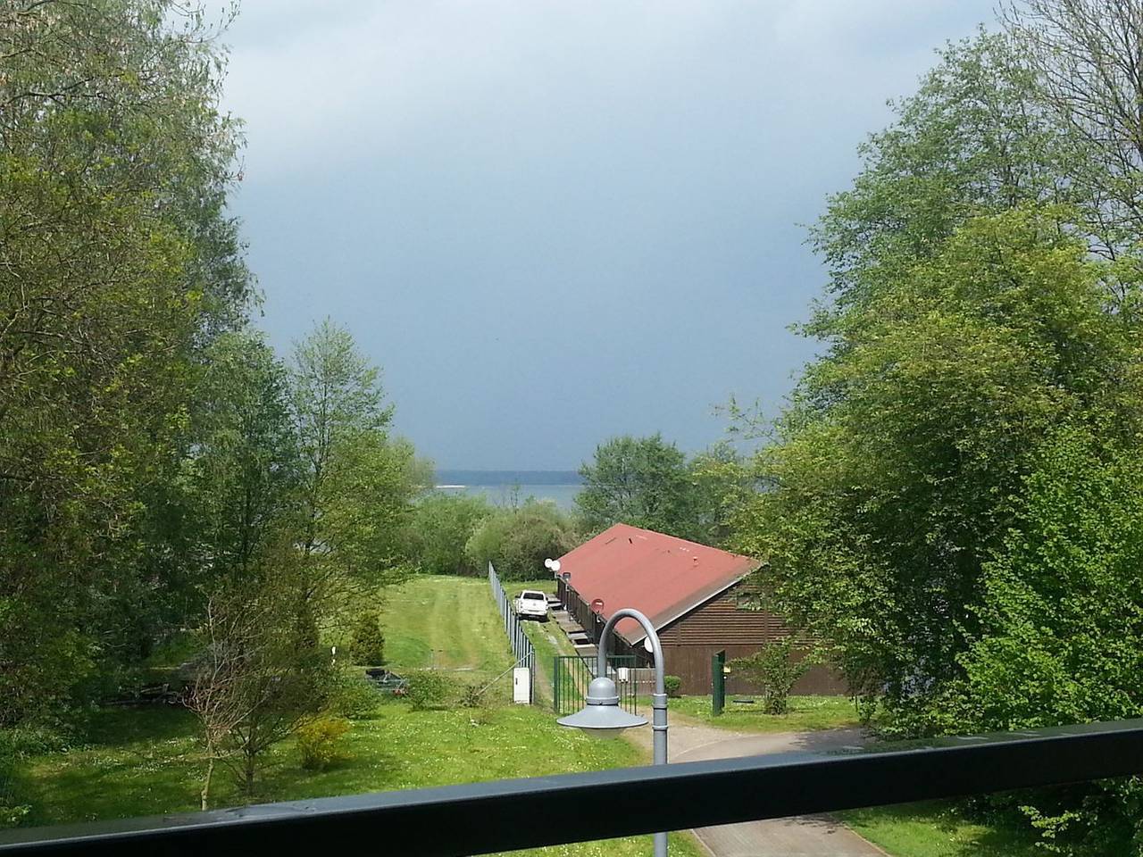 Modernes Ferienhaus mit W-Lan am Fleesensee mit Seeblick, Kamin und großzügiger Terrasse in Göhren-Lebbin, Fleesensee