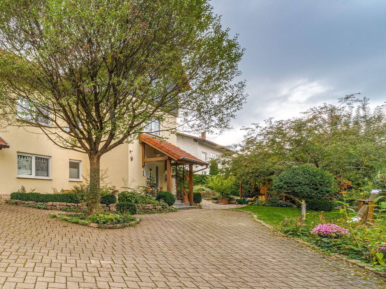 Ganze Wohnung, Geräumige Wohnung mit Grill in Marktrodach, Frankenwald