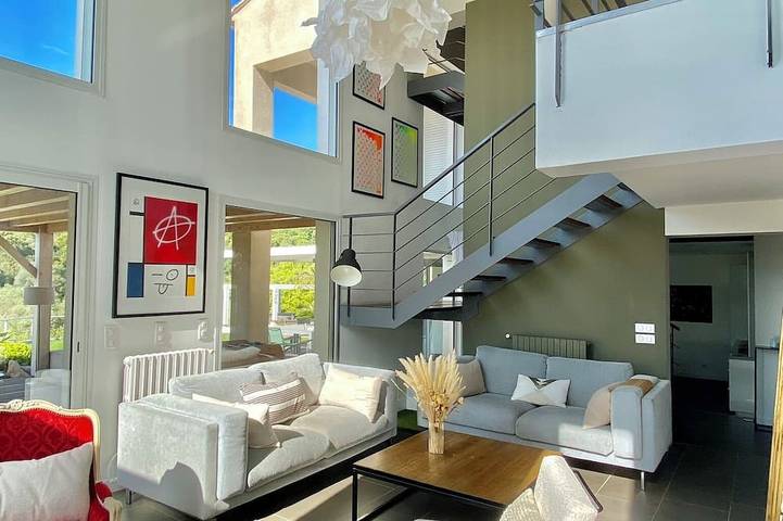 Location de vacances pour 12 personnes, avec jacuzzi et jardin, animaux acceptés à Alata - 4