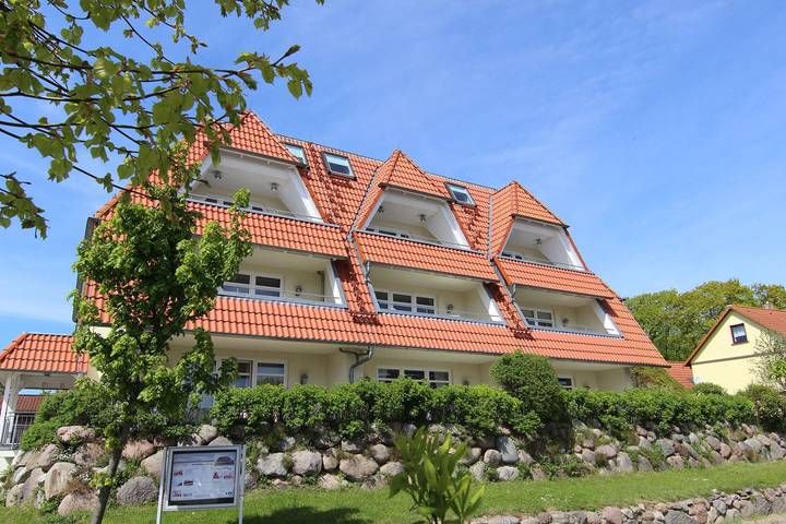 Ferienwohnung für 6 Personen, mit Balkon und Seeblick in Breege