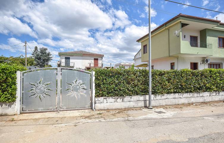 Casa vacanza per 7 persone, con terrazza e piscina nonché giardino, con animali domestici in Cilento