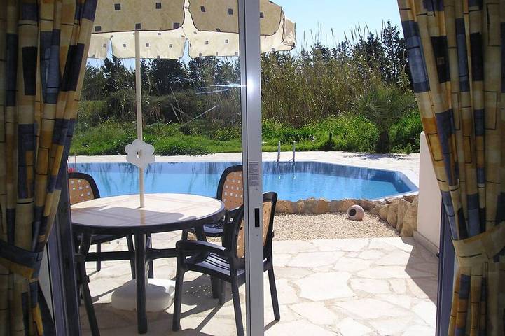 Villa für 8 Personen, mit Balkon und Pool sowie Garten - 1