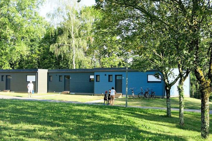 Maison de vacances pour 6 personnes, avec jardin ainsi que bassin pour enfant et piscine, animaux acceptés à Malansac