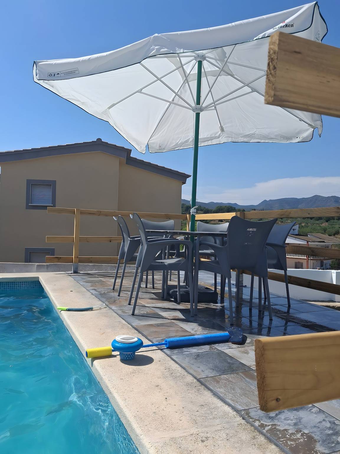 Casa vacacional 'La Herradura' con piscina privada, jardín privado y aire acondicionado in La Bisbal del Panadés, El Penedès