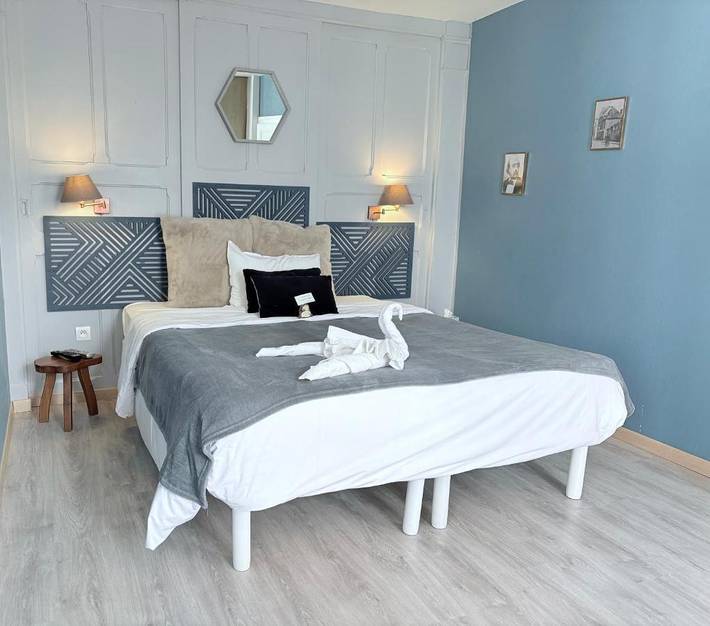 Location de vacances pour 2 personnes, avec Terrasse ainsi que Jardin et Vue à Nogent-sur-Seine