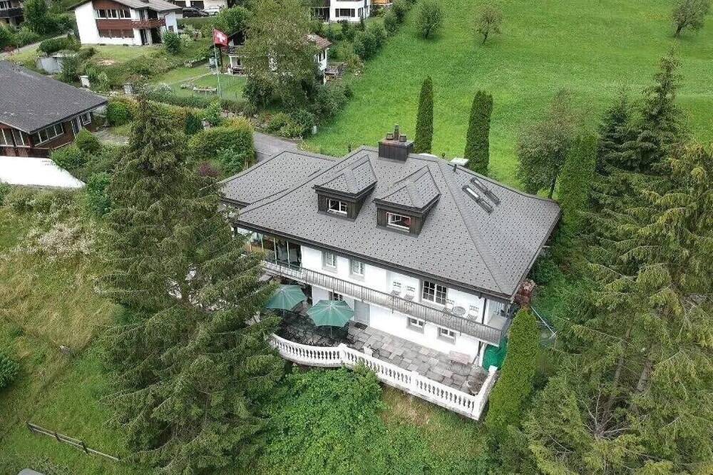 Engelberg/Titlis , large classic villa , ski chalet. in Engelberg, Canton Obvaldo