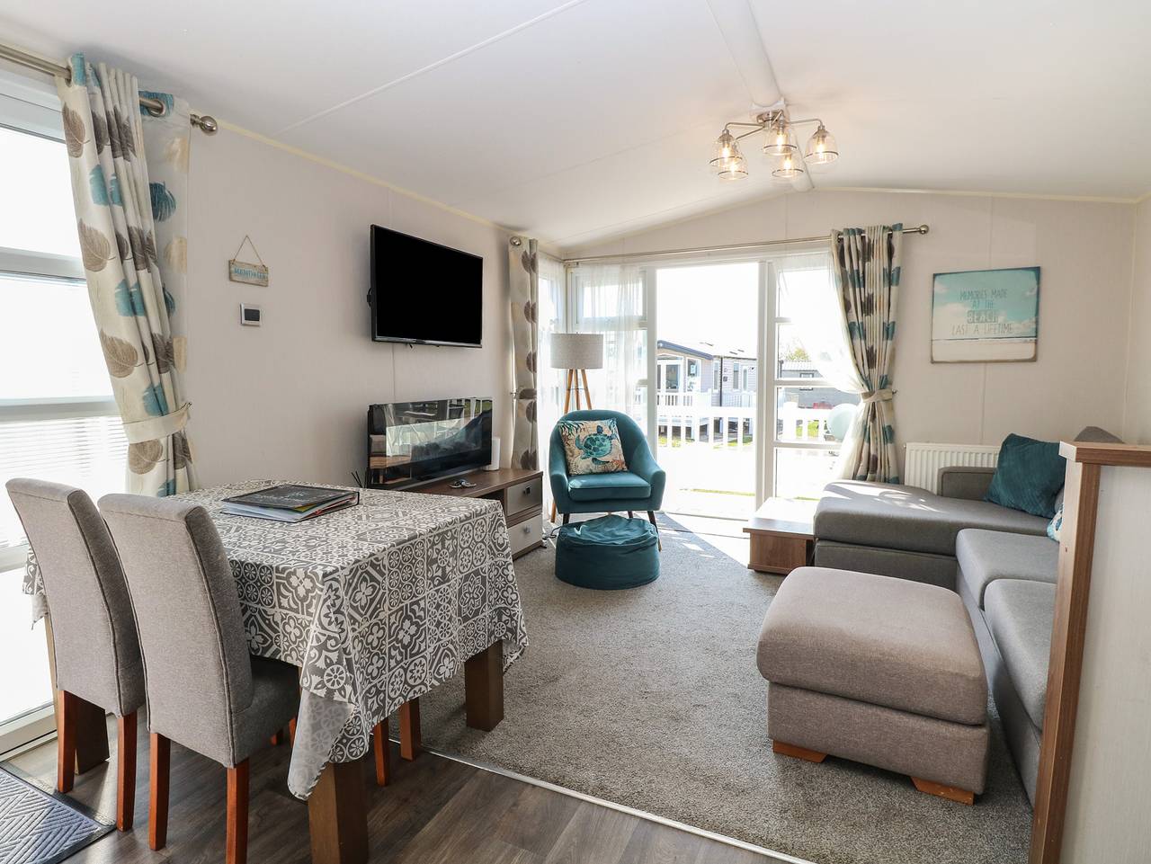Hopton Holiday Village - Holiday Accommodation 632 in Hopton-on-Sea, Great Yarmouth