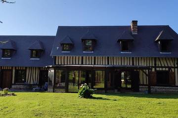 Cottage pour 14 personnes, avec jardin ainsi que terrasse et vue, animaux acceptés à Martin-Église
