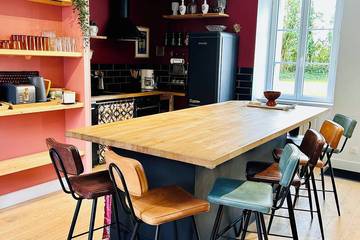 Gîte pour 10 personnes, avec terrasse et jardin, animaux acceptés à Monceaux-en-Bessin