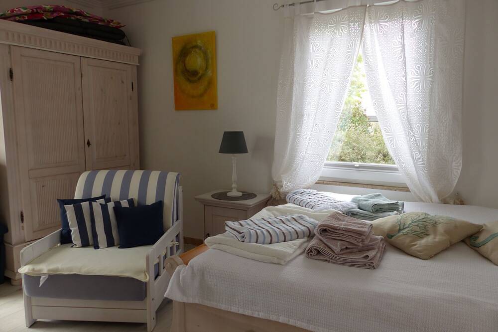 Haus Ostseeperle, zu Fuß 1 Minute bis zum Strand, 3 Terrassen und Sauna in Gramkow, Hohenkirchen