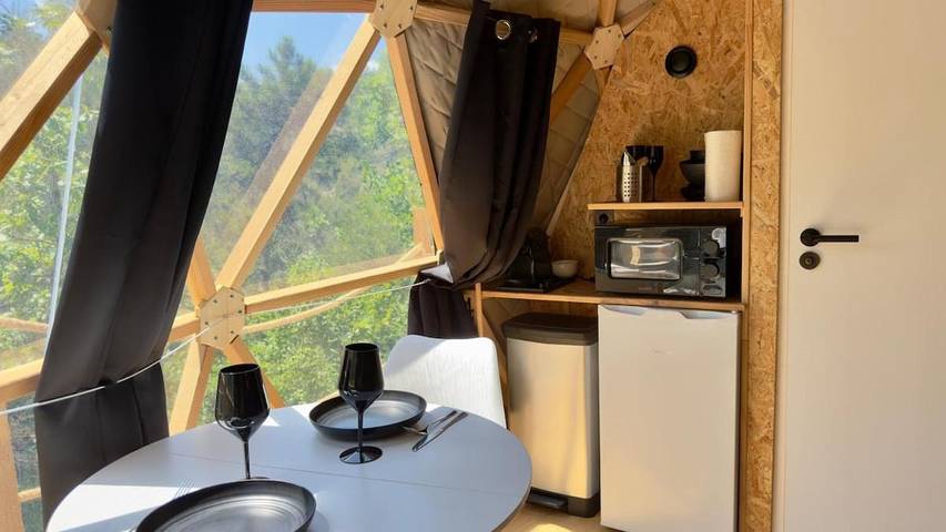 Gîte pour 2 personnes, avec vue et terrasse à L'Escarène - 4