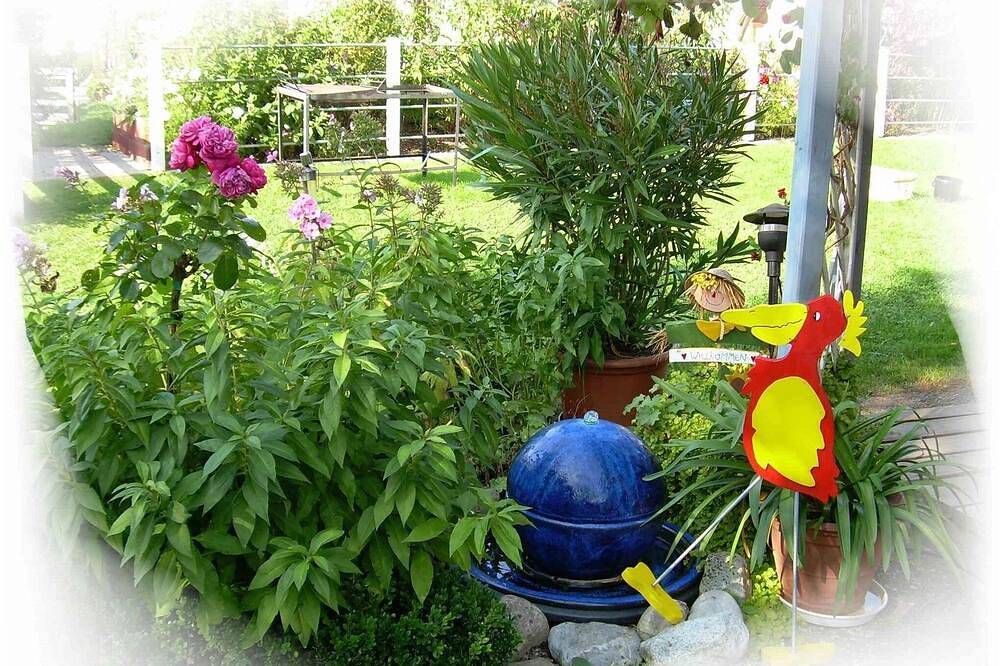 Ganze Wohnung, Gemütliche Ferienwohnung mit Panoramablick und großem Garten in Haundorf, Fränkisches Seenland