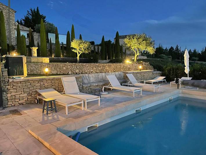 Location de vacances pour 12 personnes, avec jardin à Apt - 2