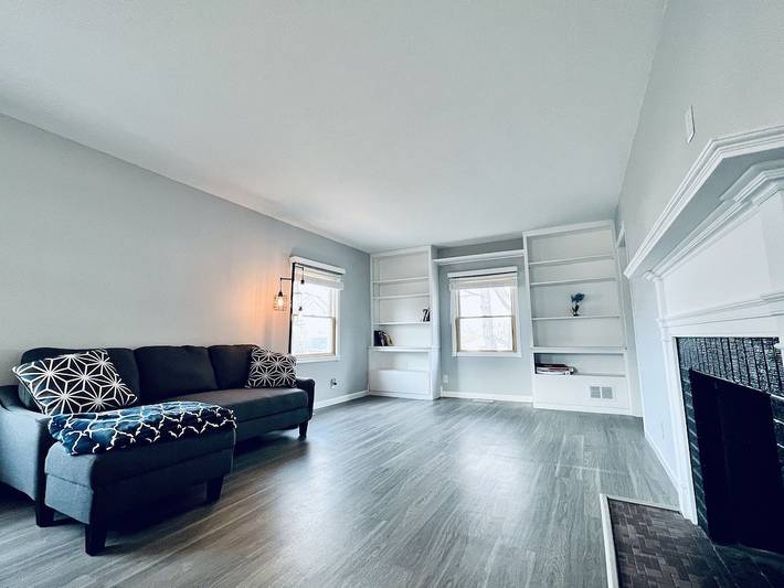 Vacation rental for 11 people, with yard in Sioux Falls