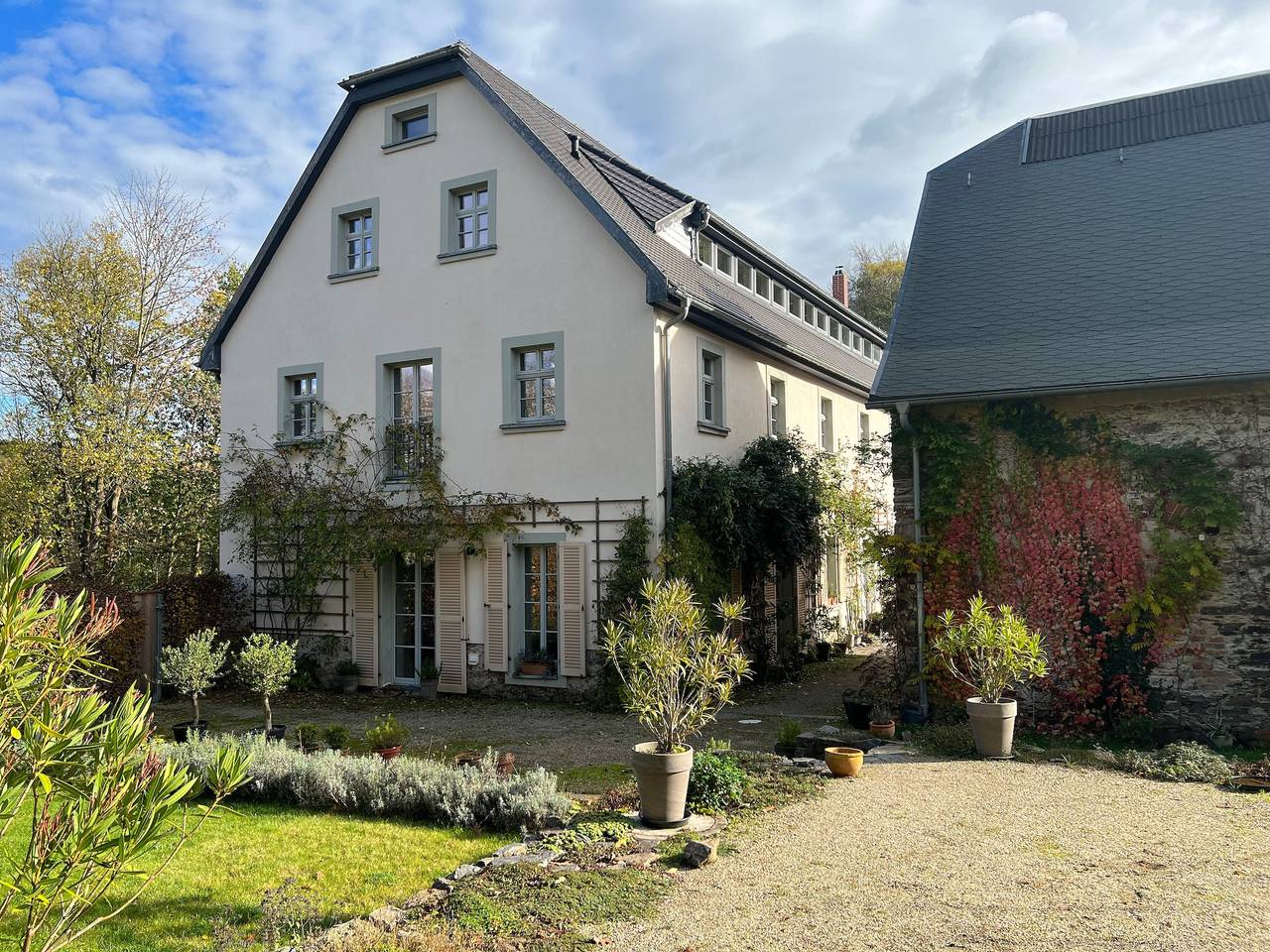 Ganze Wohnung, Ferienwohnung mit schönem Blick in die Auenlandschaft, großer Garten in Lichtenau, Chemnitz und Umgebung