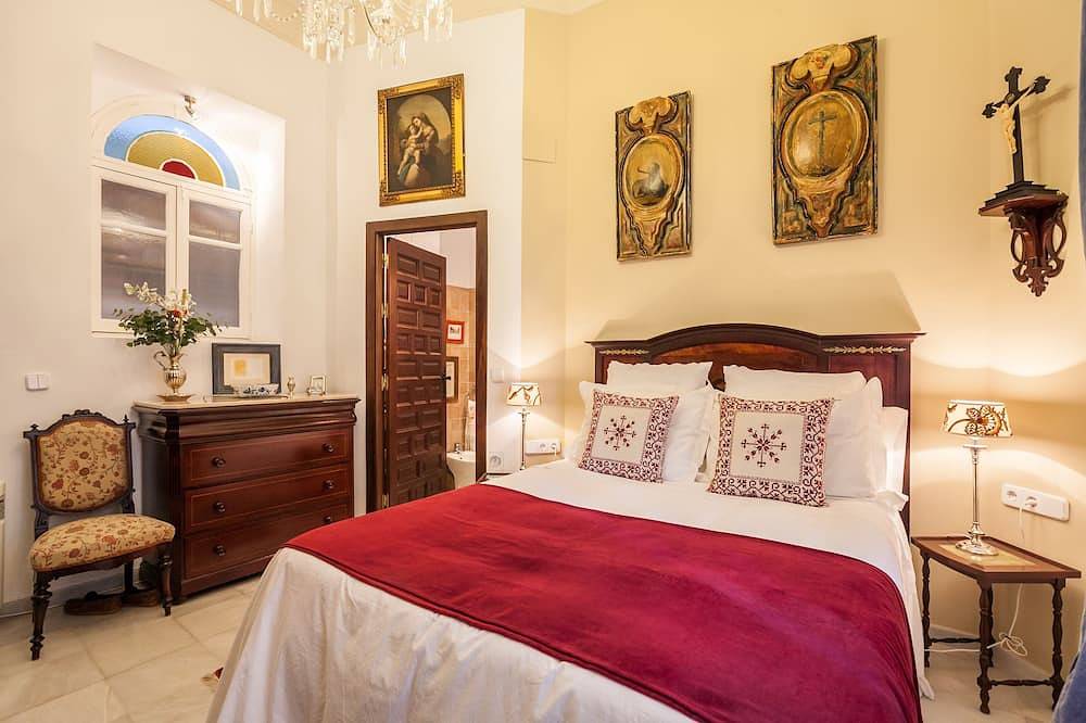 January Offer ! Manor House In Sevilla Center. Internet Wifi, A/C in Casco Antiguo, Sevilla