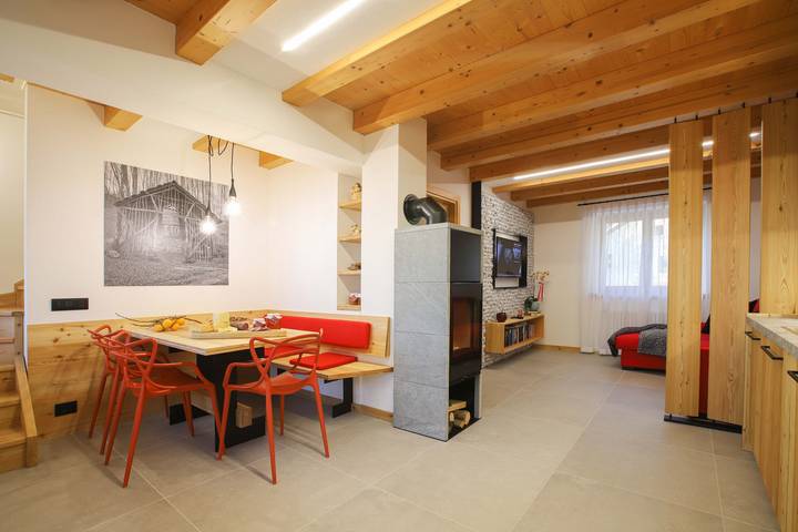 Appartamento intero, Casa Corte dei Rode in Chies d'Alpago, Prealpi Carniche