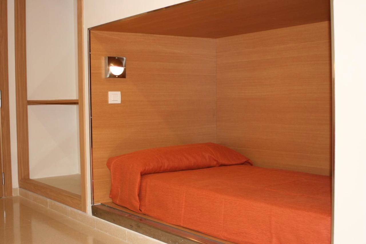 Albergue Inturjoven Torremolinos in La Carihuela, Torremolinos