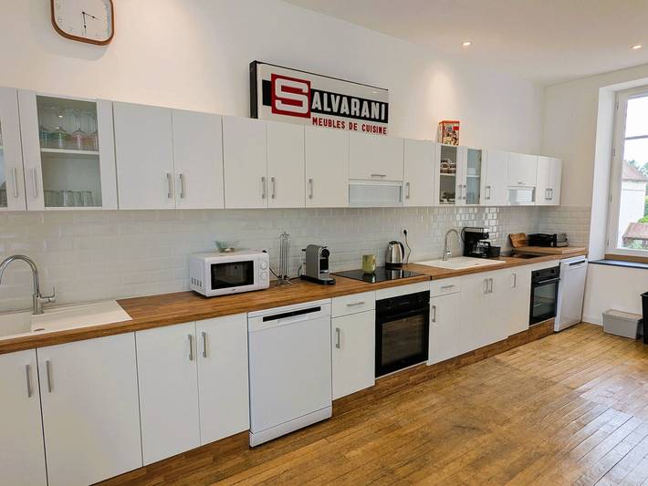 Grand appartement central - 10 pers. in Avallon, Parc naturel régional du Morvan