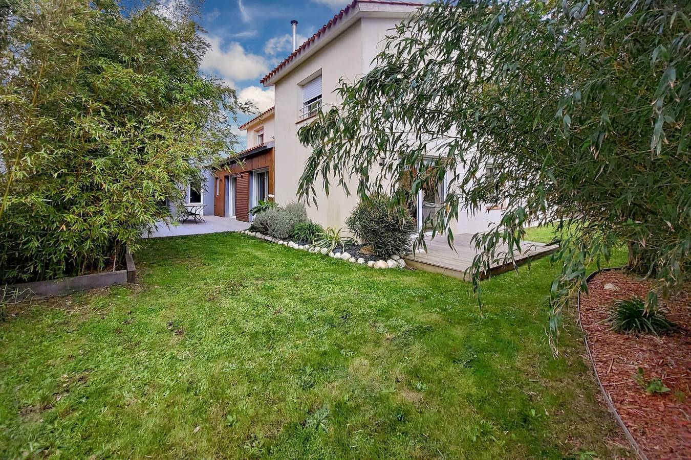Les Gâtines - Jardin privé & parking in Challans, Vallée de la Loire