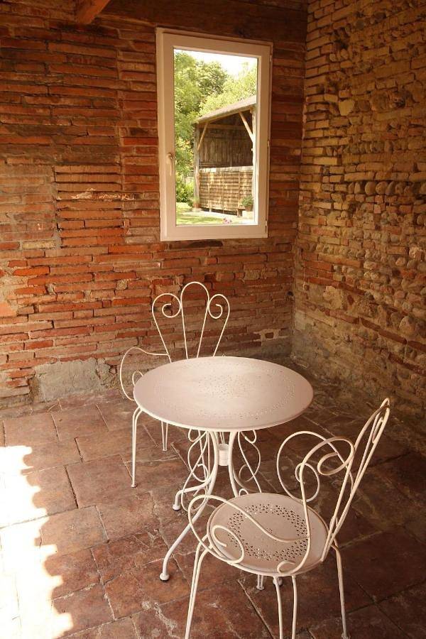 Location de vacances pour 5 personnes, avec vue et jardin à Montesquieu-Volvestre - 2