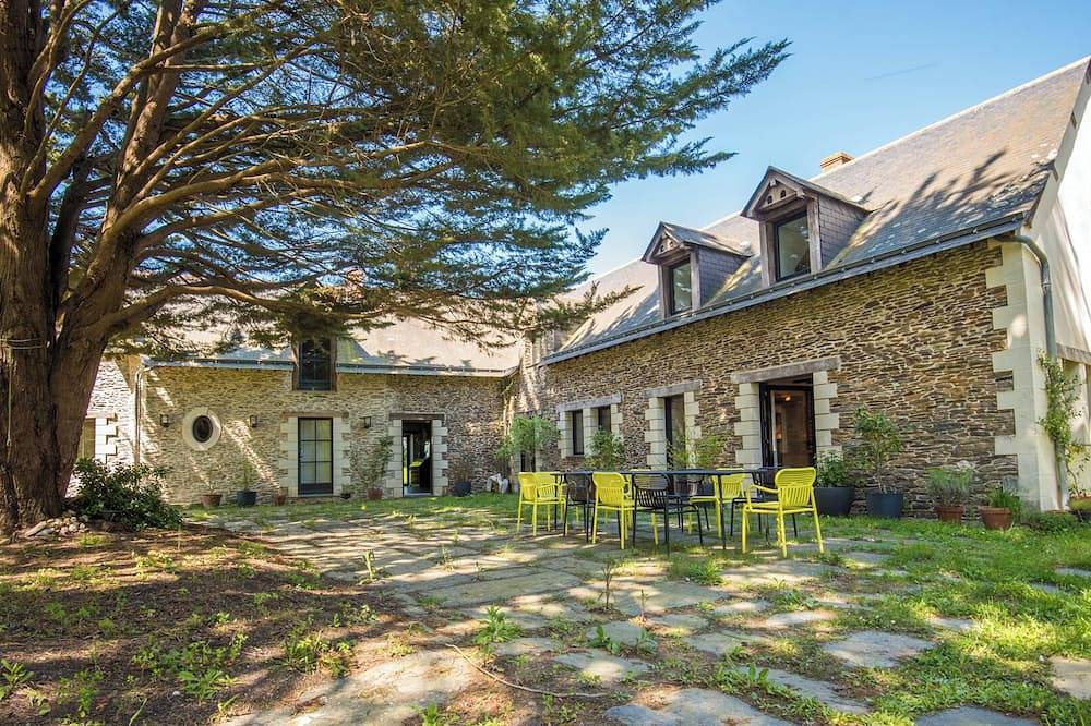 Grande longère au calme , idéale pour les réunions familiales ou entre amis in La Possonnière, Vallée de la Loire