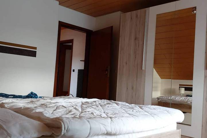 Ganze Wohnung, Große, geräumige Ferienwohnung in Ebermannsdorf in Ebermannsdorf, Ostbayern