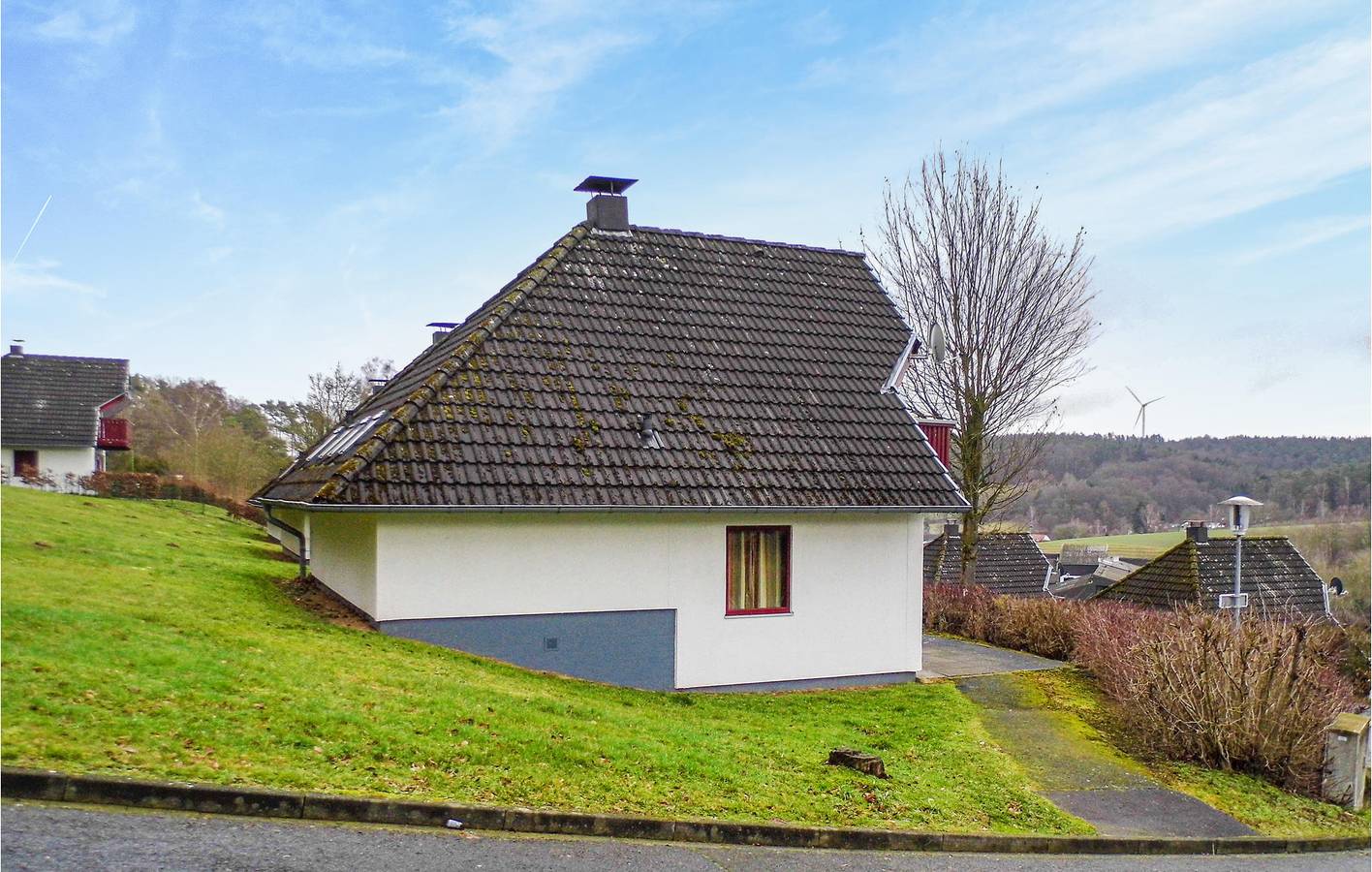 Retraite aan het meer met terras en parkeerplaats, 2 km van Ibra in Reimboldshausen, Kirchheim
