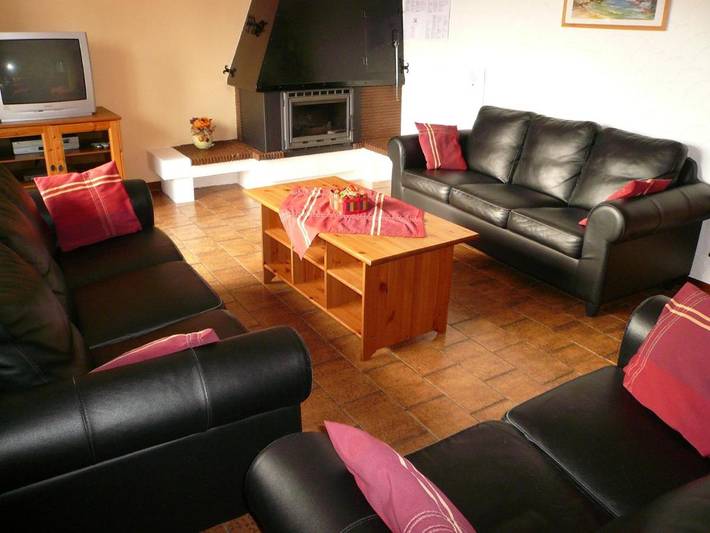 Location de vacances pour 12 personnes, avec jardin ainsi que sauna et terrasse dans Thirimont - 2