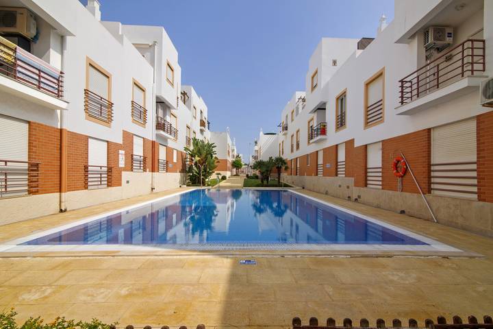 Casa de férias para 4 pessoas, com jardim em Cabanas de Tavira