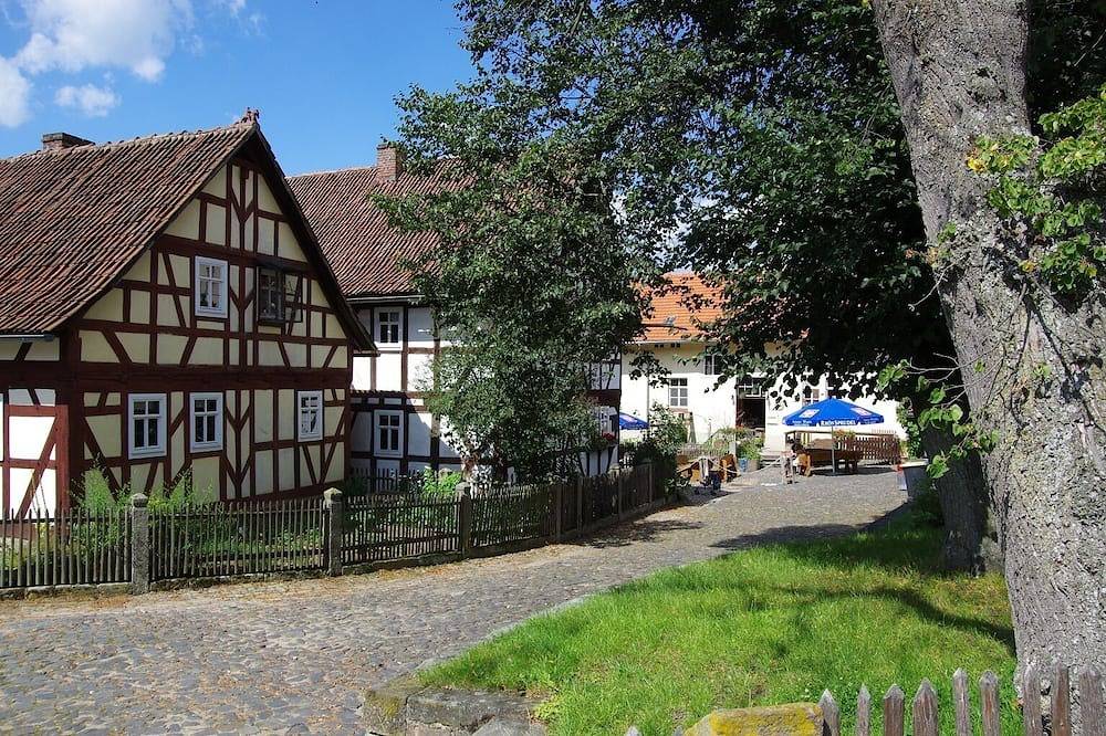 Ganze Wohnung, Modern eingerichtetes Appartment im Herzen der hessischen Rhön in Tann, Rhön-Hessen