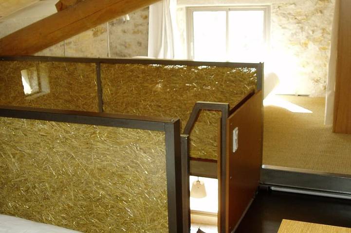 Unterkunft eines Architekten in Landhaus aus dem 18. Jhd., im Herzen der Ardeche in Ruoms, Ardèche