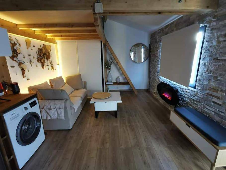 One-Bedroom Villa in Morangis, Essonne