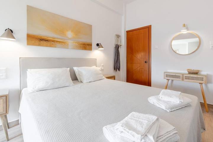 Maison d’hôte pour 3 personnes, avec vue et terrasse dans Syros - 4