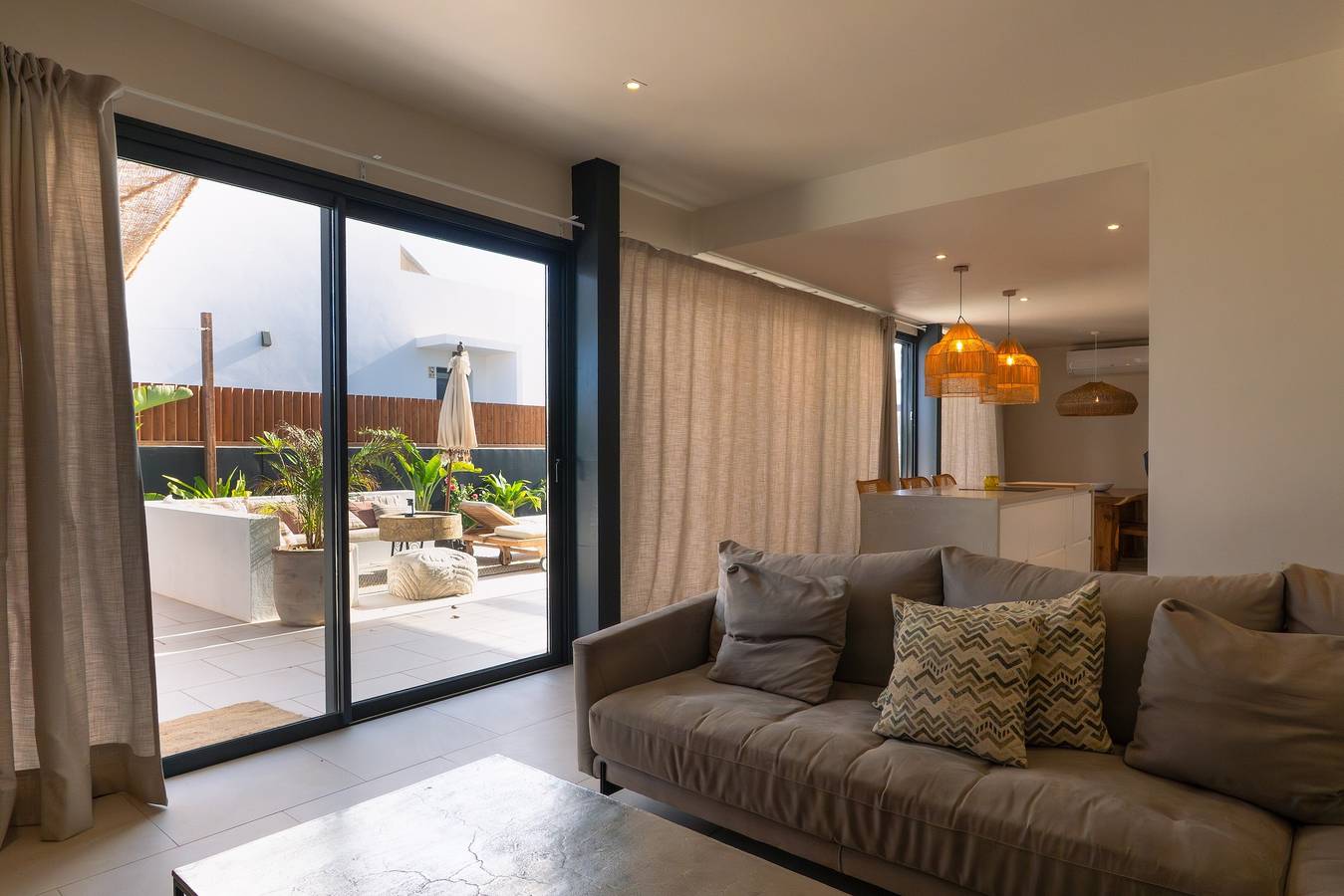 Casa vacacional 'Villa Siargao' con vistas al mar, Wi-Fi y aire acondicionado in Corralejo, La Oliva