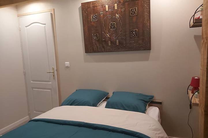 Gîte pour 4 personnes, avec terrasse et jardin à Saint-Pierre-d'Eyraud - 2