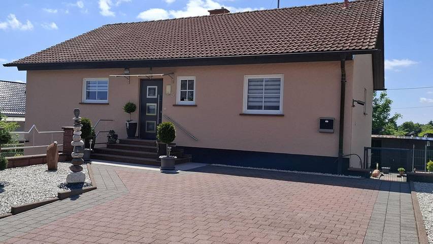 Ferienwohnung für 2 Personen, mit Garten und Terrasse im Saarland