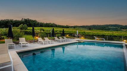 Villa for 6 Guests in Lucca, Colline Lucchesi, Picture 4