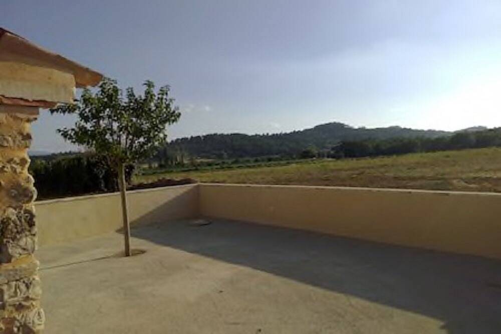 La Grange de mon Père in Roussillon, Parc naturel régional du Luberon