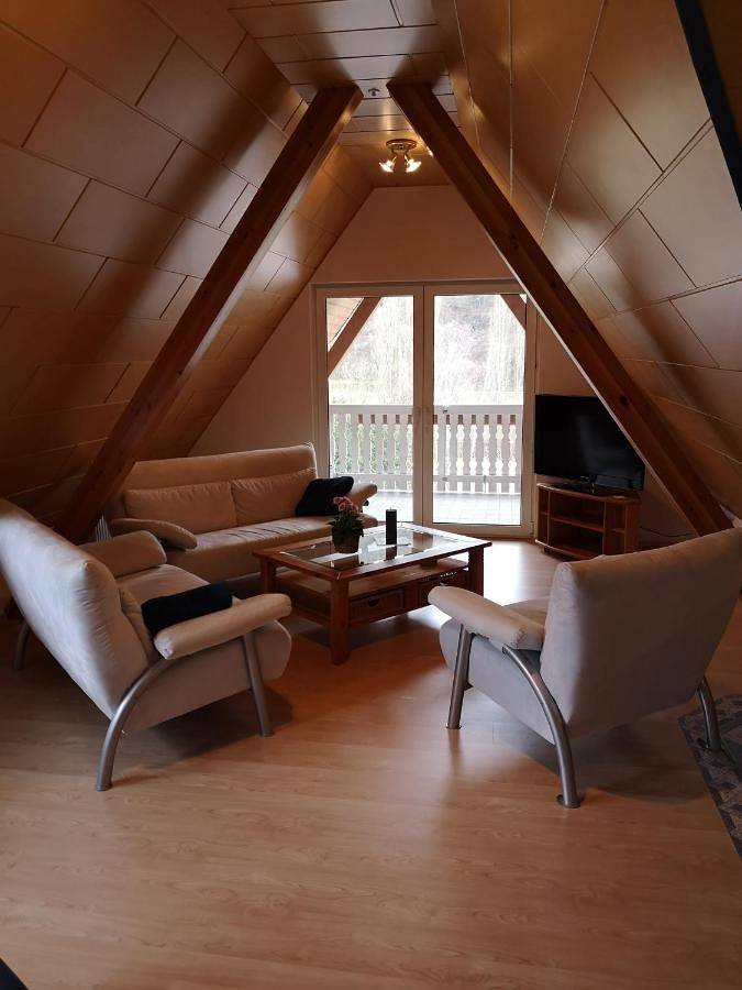 Ferienwohnung für 5 Personen, mit Balkon und Terrasse sowie Ausblick in Enkirch