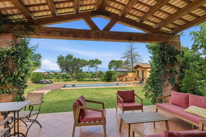 Casa rural para 8 personas, con Balcón y Terraza además de Jardín y Piscina en Peralada - 2